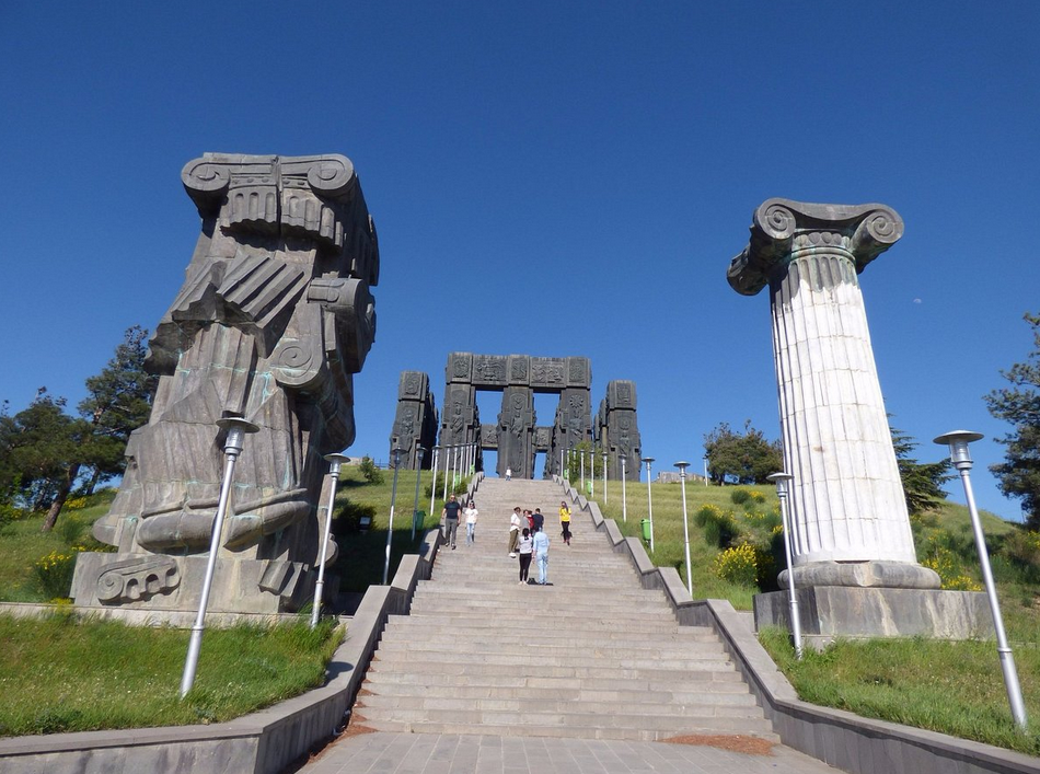 Menjelajahi Keajaiban Georgia: Panduan Lengkap Tempat Wisata di Georgia